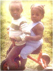 cliff05.jpg - My first braids
  

One of the many reasons why I am so adorable, ... Good Looks
 
      